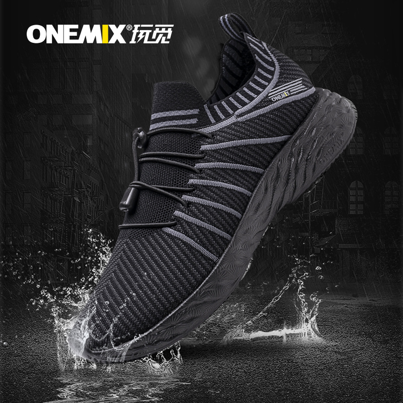 ONEMIX 新発売男性用ランニングシューズ防水通気性トレー - Men Shoes Running Sale のレビューと価格